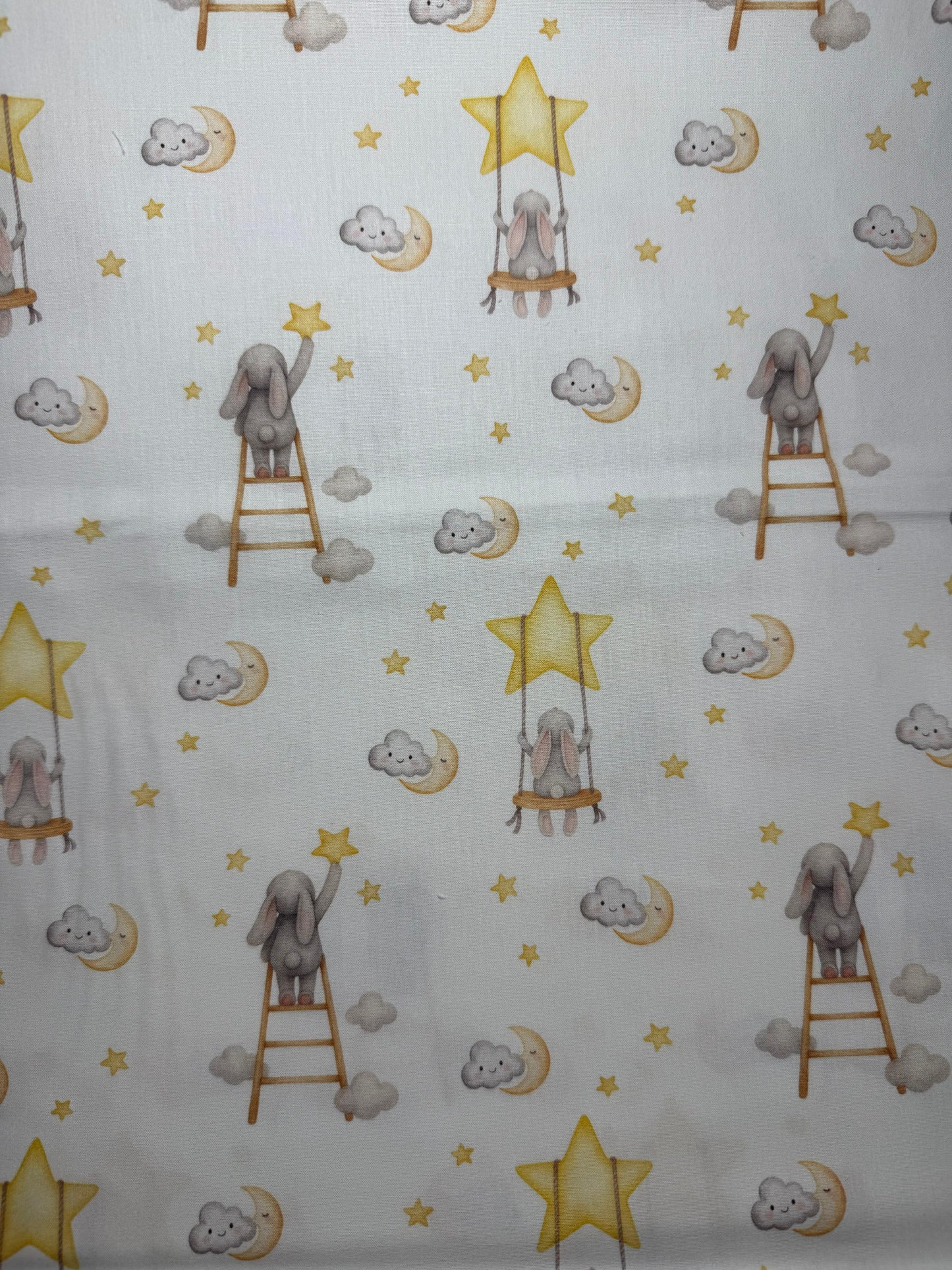 Tecido 100% Algodão | Padrão Infantil | Coelho nas estrelas