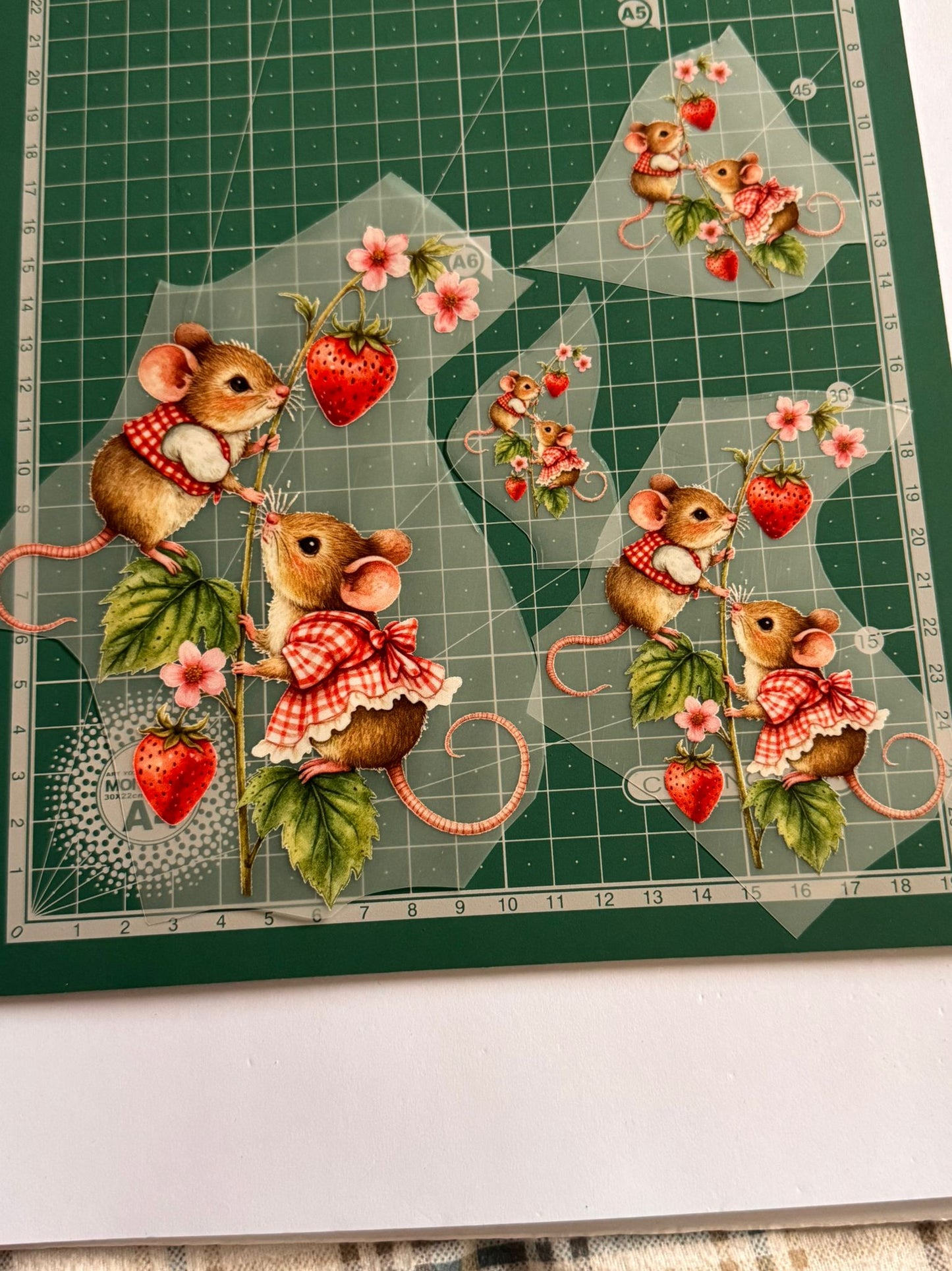 Estampas | Ratinhos e Morangos